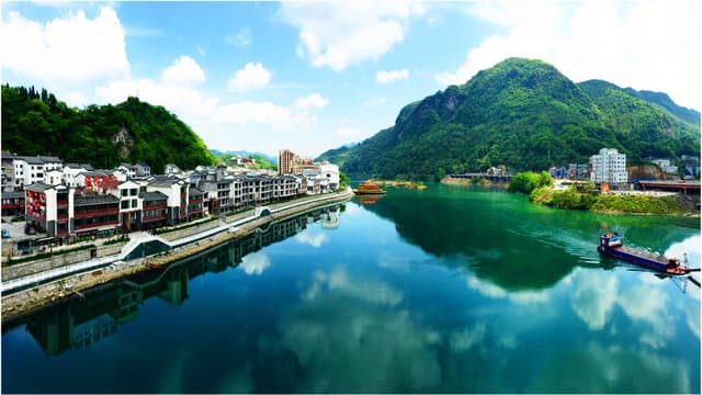 Yichang-1.jpg Yichang-1.jpg