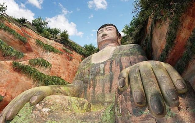 5-days-sichuan-tour-to-jiuzhaigou-and-leshan 5-days-sichuan-tour-to-jiuzhaigou-and-leshan
