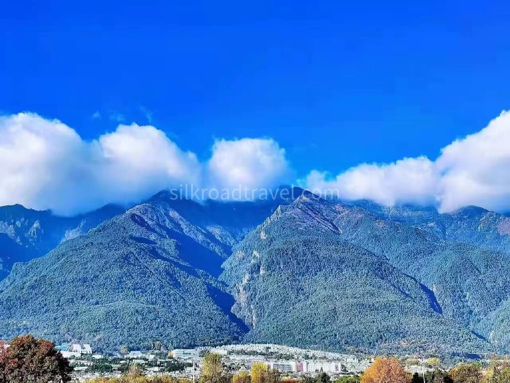 cangshan-mountain cangshan-mountain