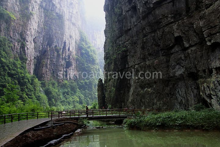three-natural-bridge-scenic-area-2 three-natural-bridge-scenic-area-2
