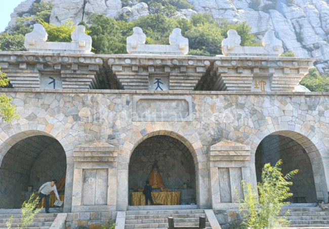songshan-mountain songshan-mountain