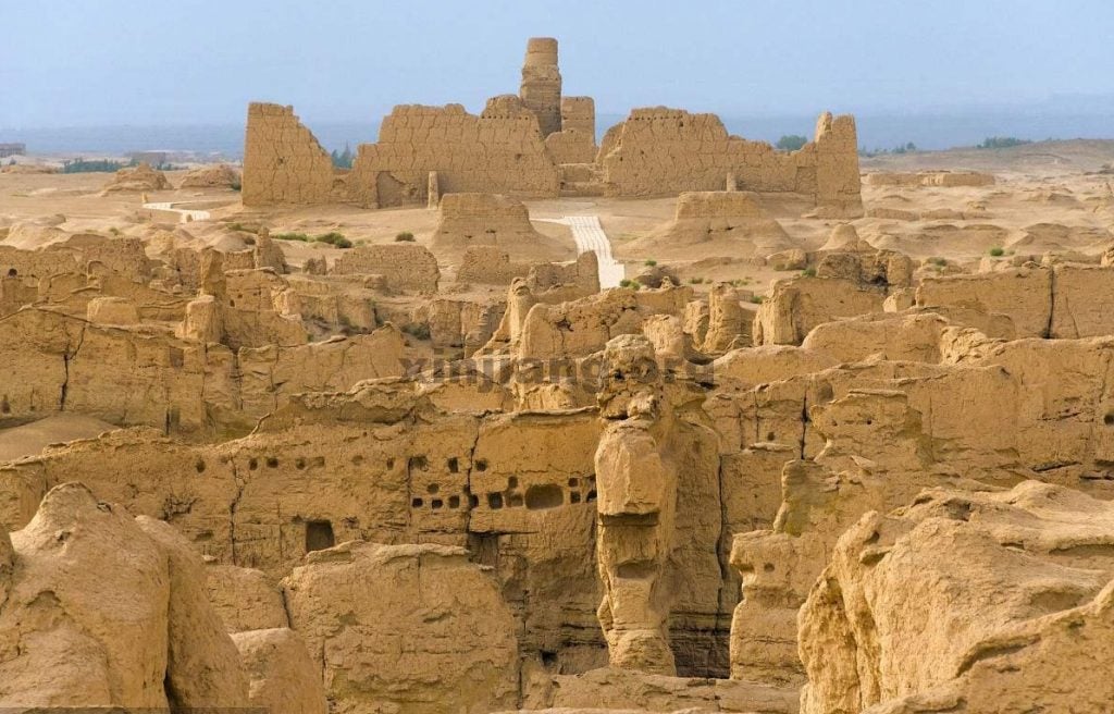 18-days-south-xinjiang-and-silk-road-tour-with-badan-jaran-desert-safari 18-days-south-xinjiang-and-silk-road-tour-with-badan-jaran-desert-safari