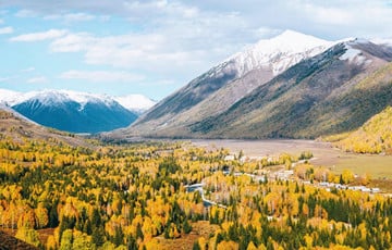 12-days-xinjiang-private-tour-kanas-lake-and-kashgar 12-days-xinjiang-private-tour-kanas-lake-and-kashgar