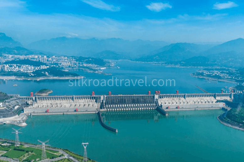 22-days-china-holiday-to-xinjiang-silk-road-yunnan-and-yangtze-cruise 22-days-china-holiday-to-xinjiang-silk-road-yunnan-and-yangtze-cruise
