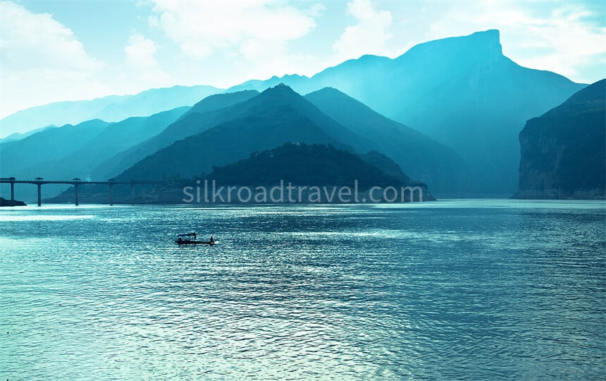 5-days-yichang-chongqing-yangtze-river-cruisecentury-cruise 5-days-yichang-chongqing-yangtze-river-cruisecentury-cruise