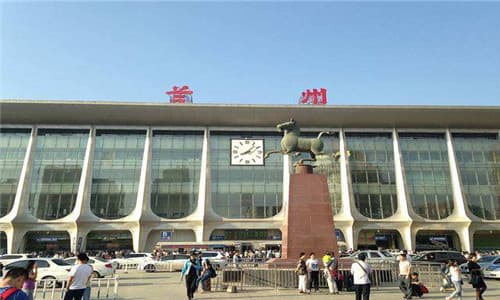 lanzhou-station.jpg lanzhou-station.jpg