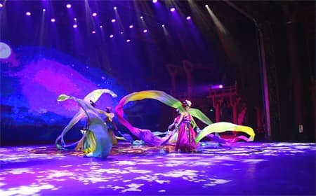 the-song-and-dance-performance-in-xi'an-10.jpg the-song-and-dance-performance-in-xi'an-10.jpg