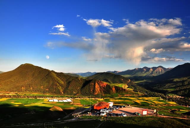 Qilian Qilian