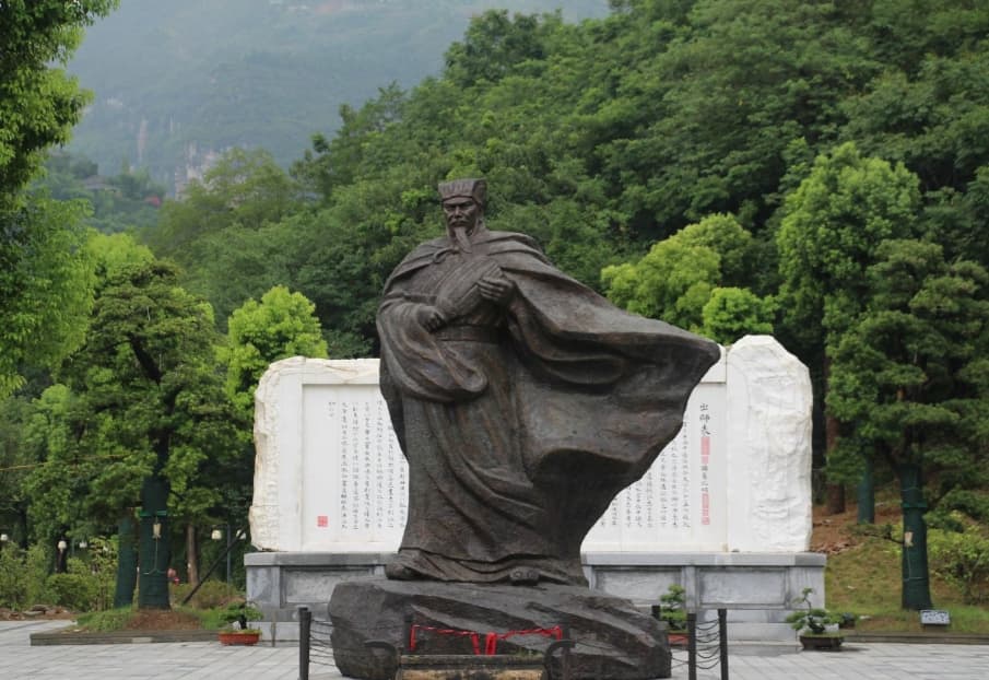 White-Emperor-City-2.jpg White-Emperor-City-2.jpg