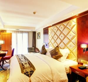 Yangtze-Gold-Executive-Suite.jpg Yangtze-Gold-Executive-Suite.jpg