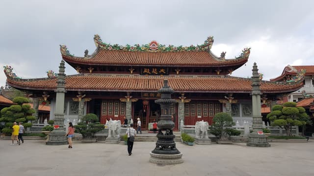 Kaiyuan Temple.jpg Kaiyuan Temple.jpg