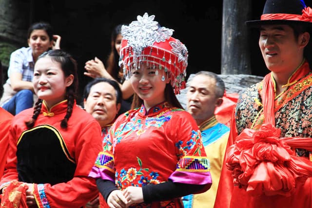Tujia Wedding Performance.jpg Tujia Wedding Performance.jpg