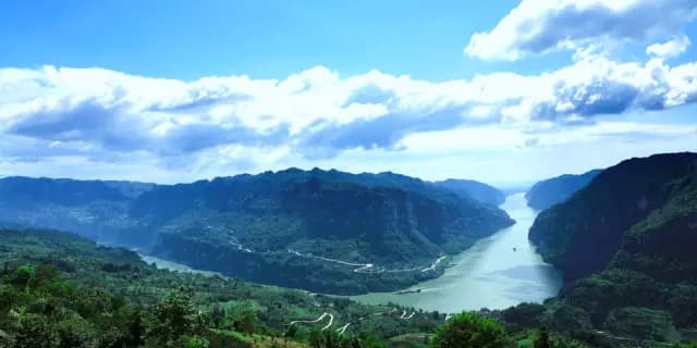 Mingyue Bay.jpg Mingyue Bay.jpg