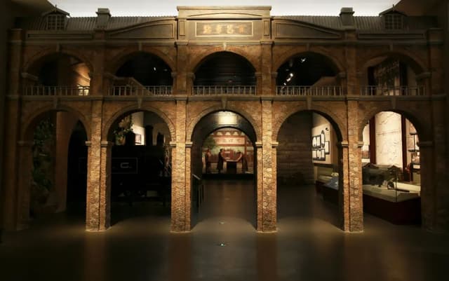 Yichang Museum.jpg Yichang Museum.jpg