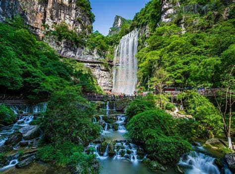 Three Gorges Waterfall.jpg Three Gorges Waterfall.jpg