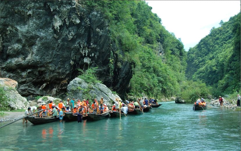Shennong Stream 4.jpg Shennong Stream 4.jpg