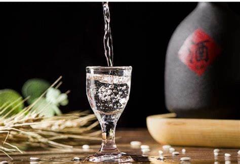 Baijiu.jpg Baijiu.jpg