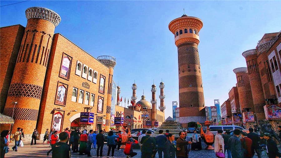 xinjiang-international-grand-bazaar-01 xinjiang-international-grand-bazaar-01