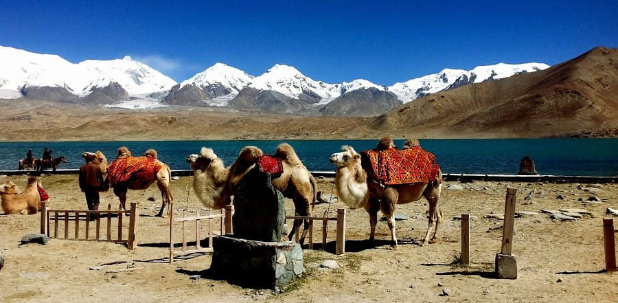 karakul-lake-02 karakul-lake-02