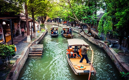 4-days-best-of-shanghai-tour-with-zhujiajiao-water-town 4-days-best-of-shanghai-tour-with-zhujiajiao-water-town