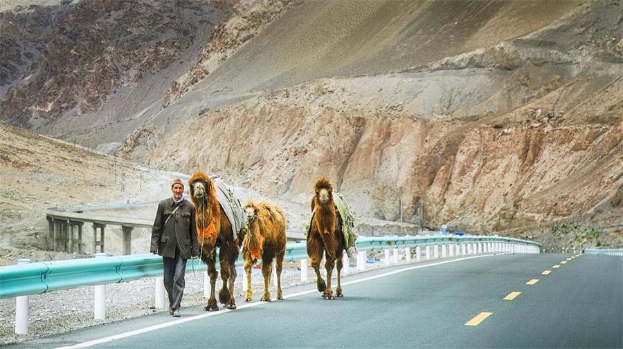 karakorum-highway karakorum-highway