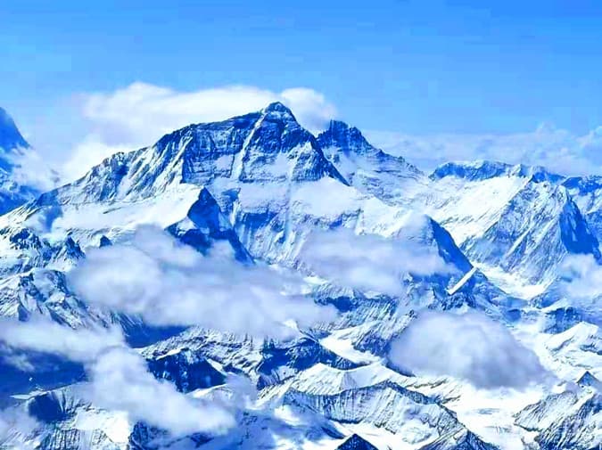 everest-peak everest-peak