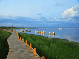 lake-of-hasuhai lake-of-hasuhai
