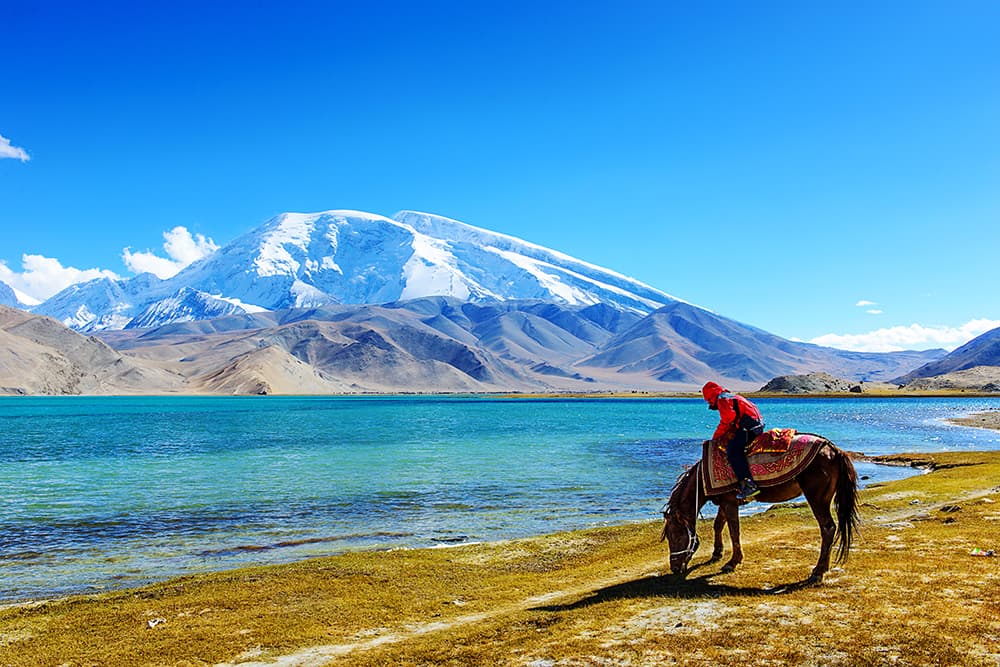 karakul-lake-1 karakul-lake-1