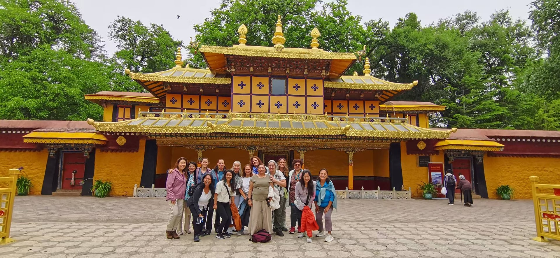 10-days-tibet-tour-to-lhasa-everest-base-camp-and-namtso-lake 10-days-tibet-tour-to-lhasa-everest-base-camp-and-namtso-lake