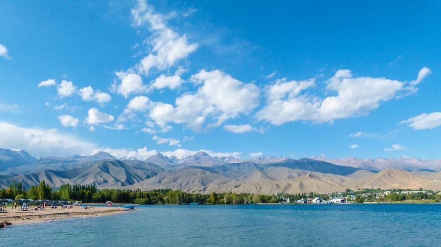 kyrgyzstan-issyk-kul-lake kyrgyzstan-issyk-kul-lake
