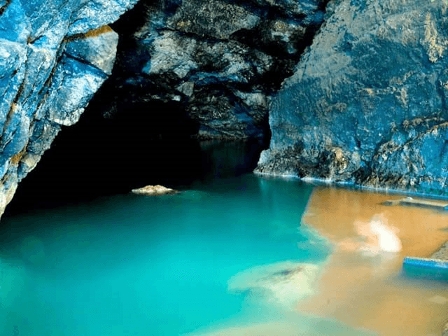 under-ground-lake under-ground-lake