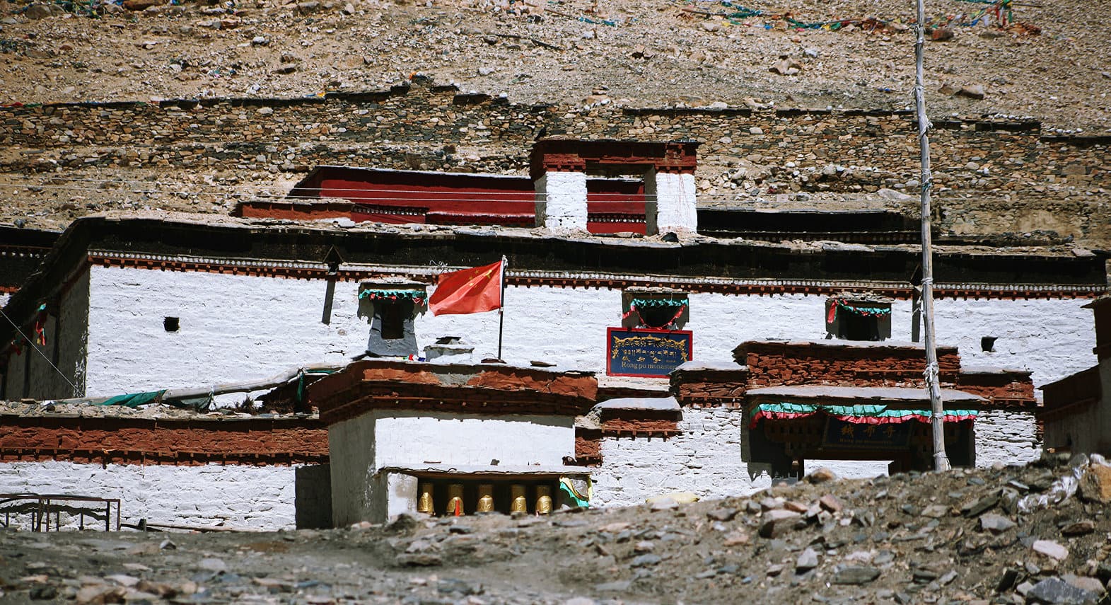 rongbuk-monastery rongbuk-monastery