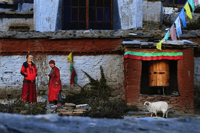 rongbuk-monastery rongbuk-monastery
