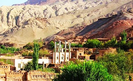 kashgar-to-turpan-tour-by-train-1 kashgar-to-turpan-tour-by-train-1