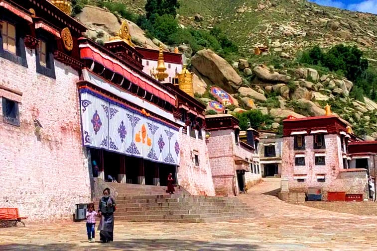 sera-monastery sera-monastery