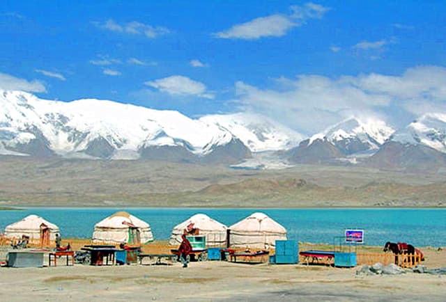 karakul-lake karakul-lake