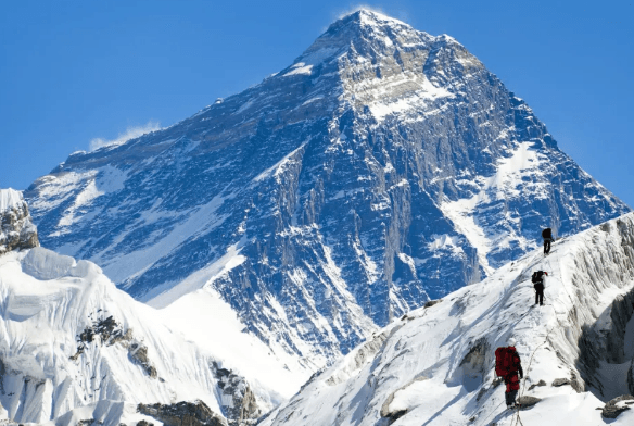 everest-peak everest-peak