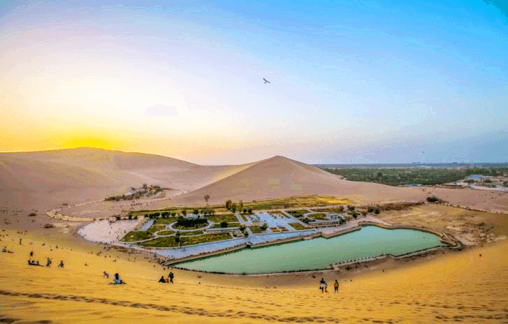 echoing-sand-mountain-crescent-lake echoing-sand-mountain-crescent-lake