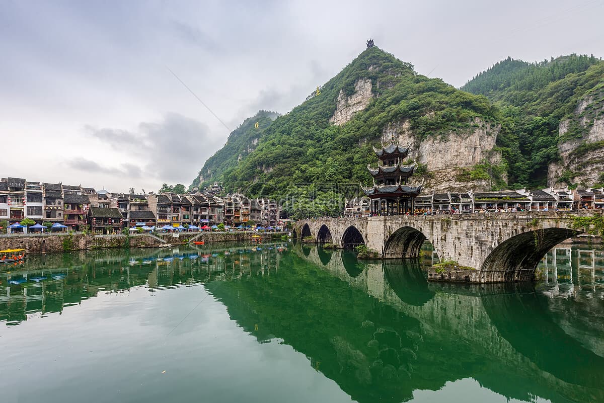 zhenyuan-ancient-town-1 zhenyuan-ancient-town-1