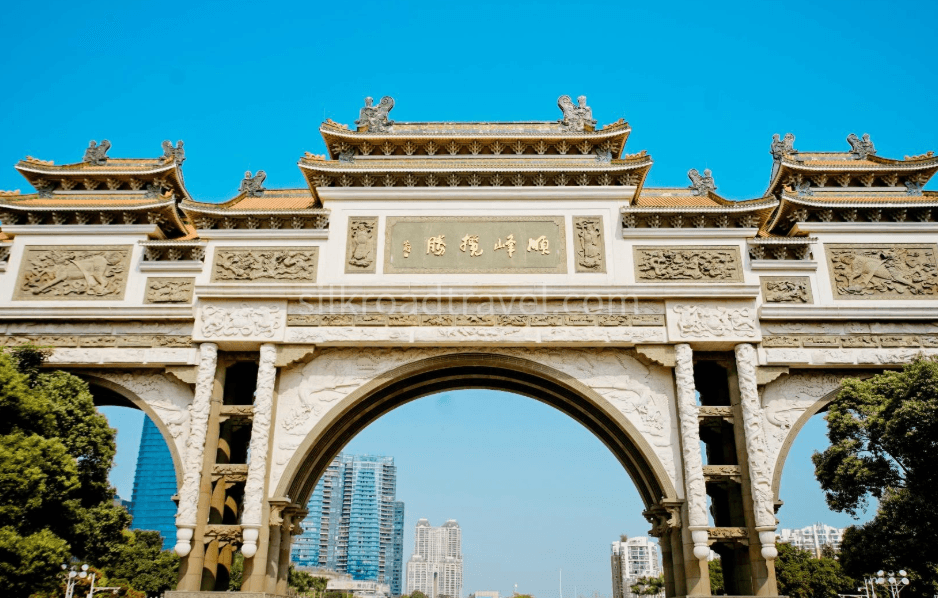 shunfeng-mountain-archway-1 shunfeng-mountain-archway-1