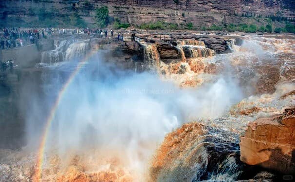 Hukou Waterfall.jpg Hukou Waterfall.jpg