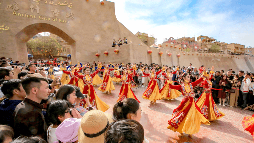 Kashgar Local Festivals, Folk Performances & Cultural Experiences.png Kashgar Local Festivals, Folk Performances & Cultural Experiences.png