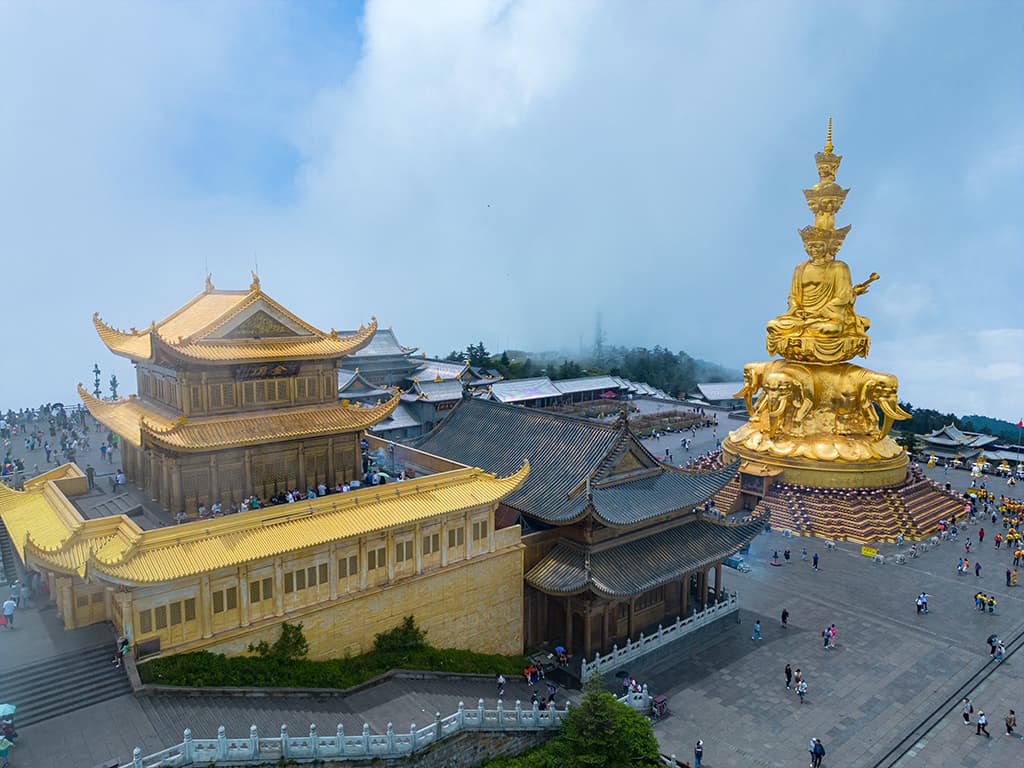 emei golden summit.jpeg emei golden summit.jpeg