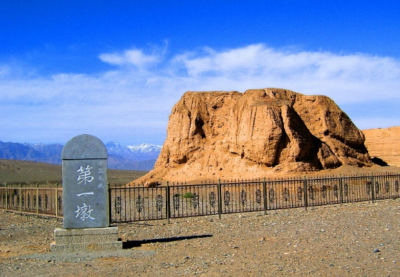 Beacon Tower of the Great wall in Jiayuguan 