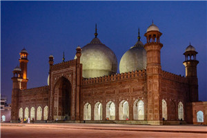 Badshahi-Mosque-2.jpg