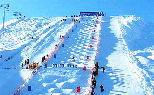 xinjiang tianshan ski.jpg