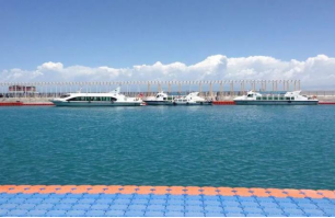 Take a Cruise on Qinghai Lake