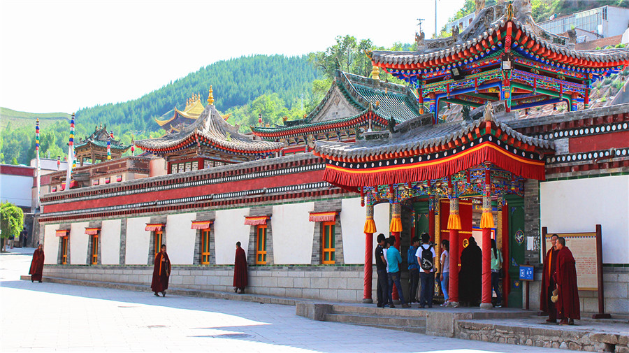 13 Days China Orient Express – Tibet & Silk Road Adventure – Spring Tour