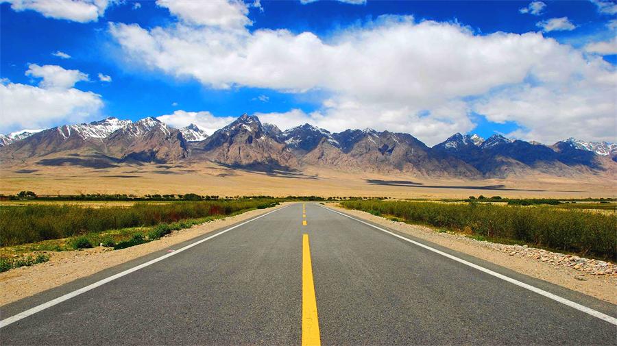 Karakoram Highway.jpg
