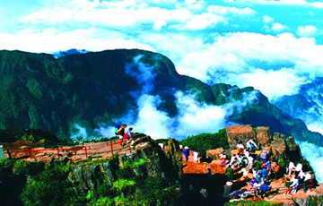 4 Days Tour to Leshan Giant Buddha and Mount Emei